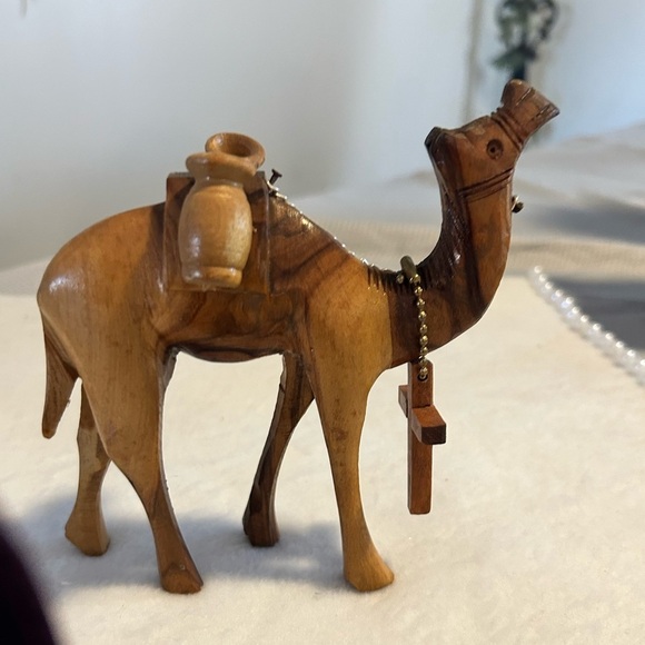 Sale 6" HANDCARVED CAMEL VINTAGE OLIVE WOOD WATER JUG HARNESS DESERT - Picture 2 of 5